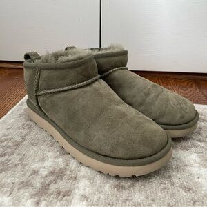 Ultra Mini Uggs Olive Green